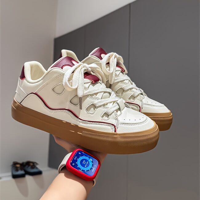 Men's Retro Low-Top Sneakers 2025 New Model - Skate Shoes with Upper & Rubber Sole, Blue & Brown Vintage Design, Lace-Up Round Toe All-Season Casual Sports Shoes with Cushioned Insole for Daily Wear, Outdoor, Gym, and Skateboarding - Durable All-Terrain T