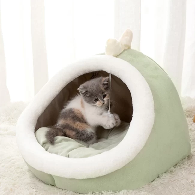 Four Seasons Autumn and Winter Available Cat Villa House Cat Sleeping Bed Pet Supplies Dog Beds ECO Friendly Pet Bed