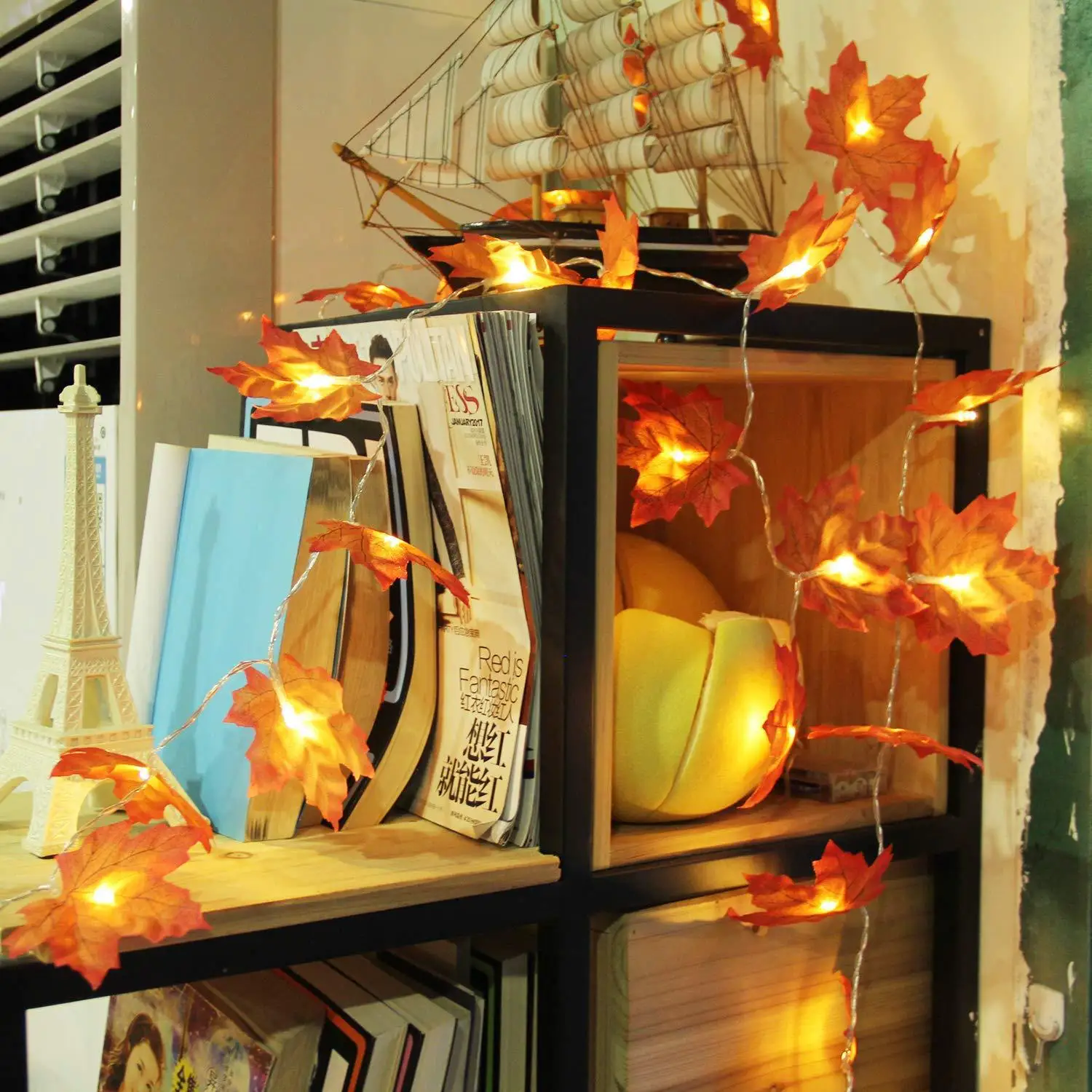 LED Christmas Maple Leaf Garland – Decorative Light String - Image 4